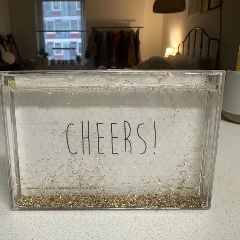Cheers 4x6 frame plastic frame